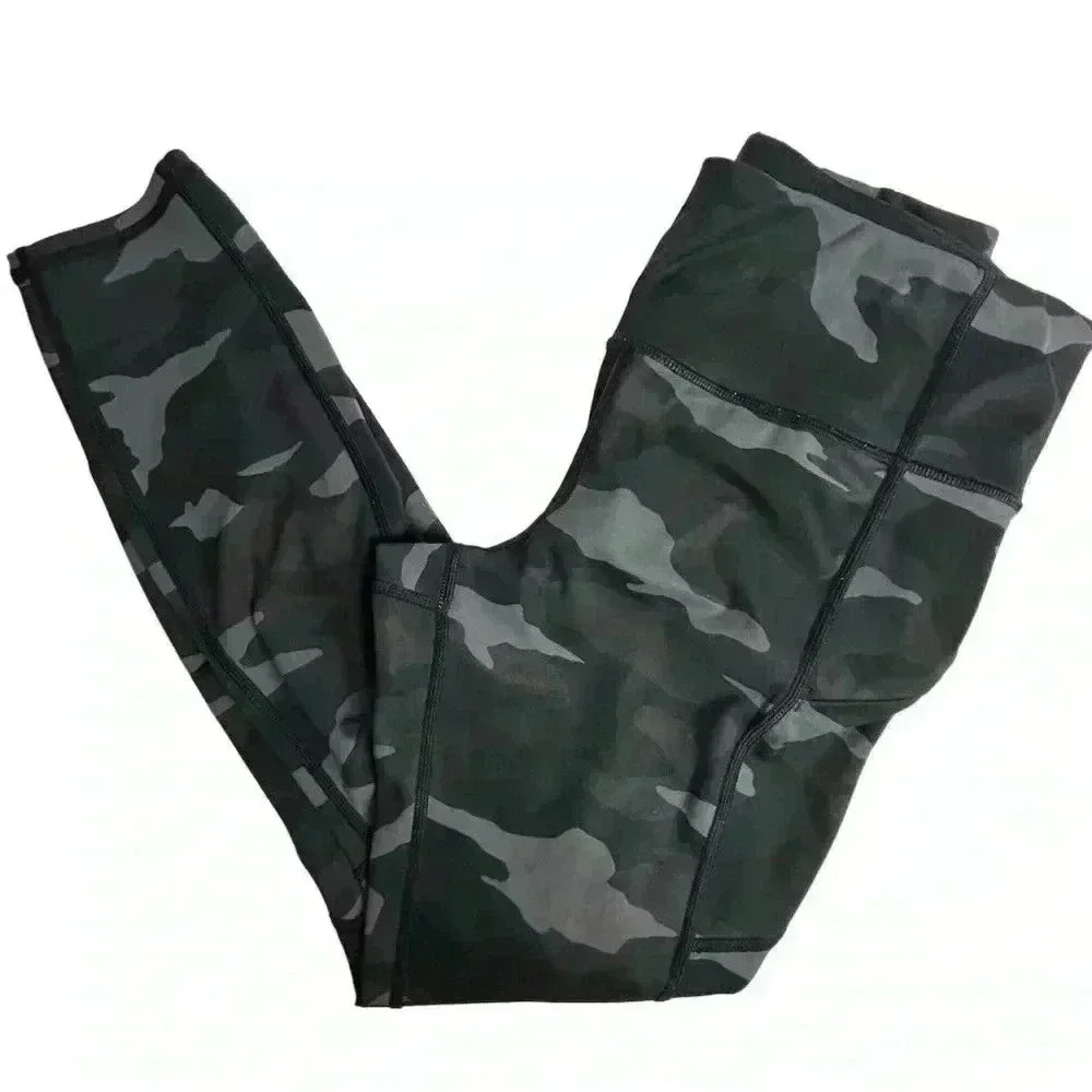 Athleta Women's Camo Contender 7/8 Leggings Small Black/Grey with Zipper Pocket